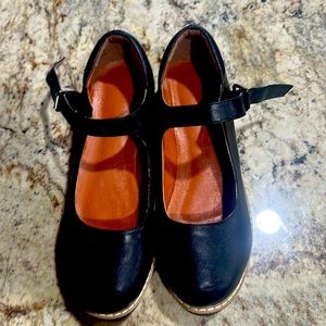 Leather platform Mary Janes